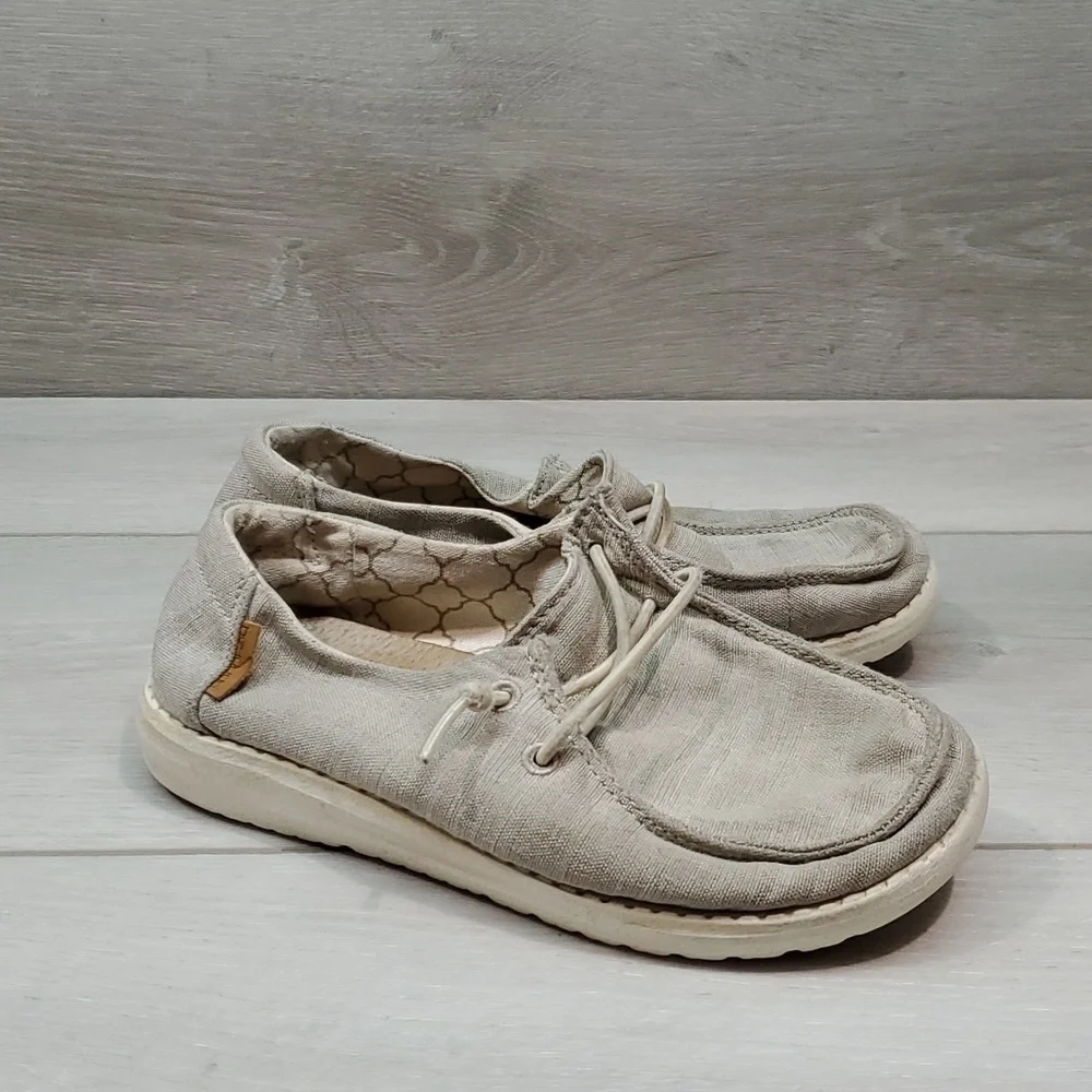 Hey Dude Kids Wendy Youth Linen Beige Loafer Flats shoes sz K12